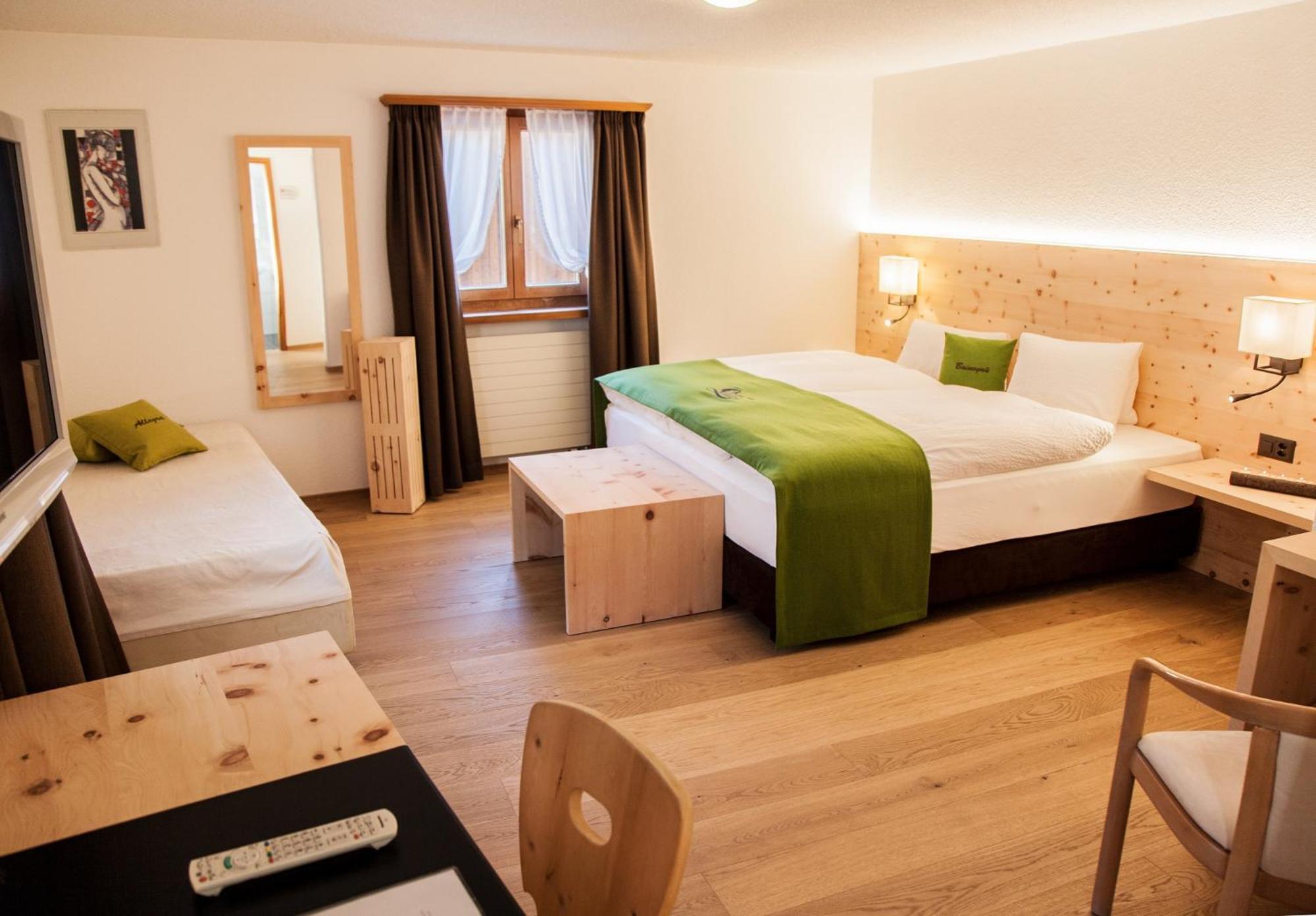 Wellnesshotel Liun B&B 뮈스테어 외부 사진
